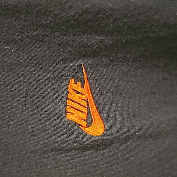 Vintage NIKE Tee - Picture 2 of 6